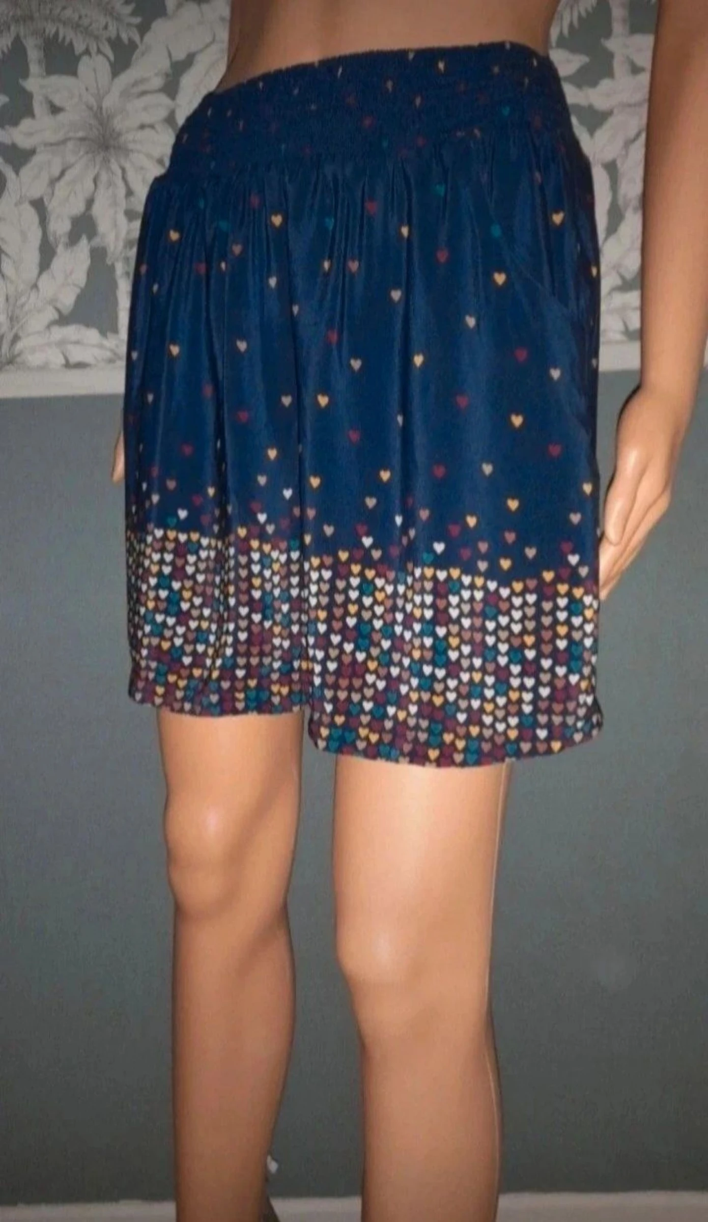 Bel Air hearts skirt 100% silk size 1 – photo 2
